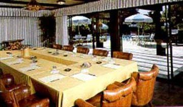 Western Premier 3* Del Mar
